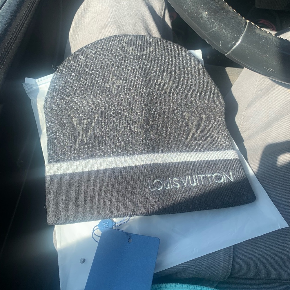 Louis Vuitton Monogram Black and White Beanie